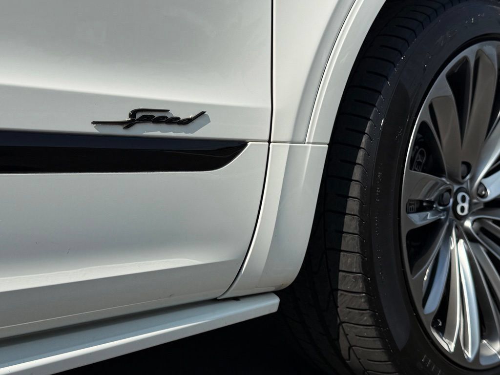 Used 2022 Bentley Bentayga Speed AWD/4WD image 50