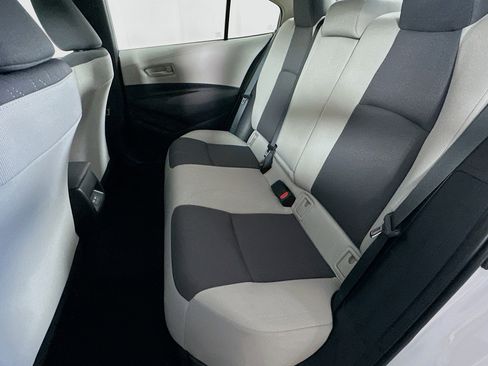 Used 2025 Toyota Corolla LE w/ Convenience Package image 25