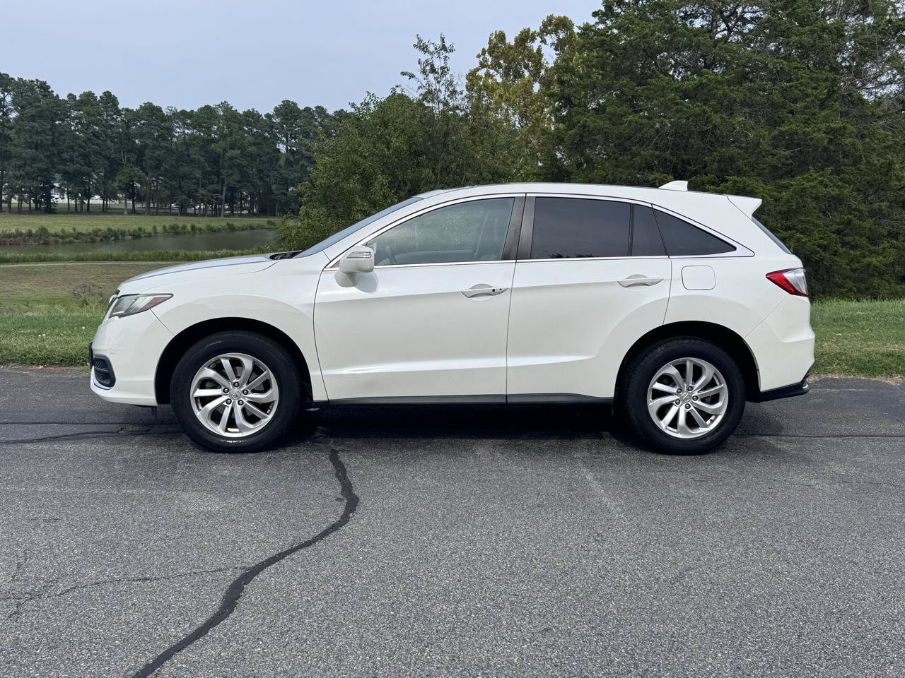 Used 2017 Acura RDX AWD image 5