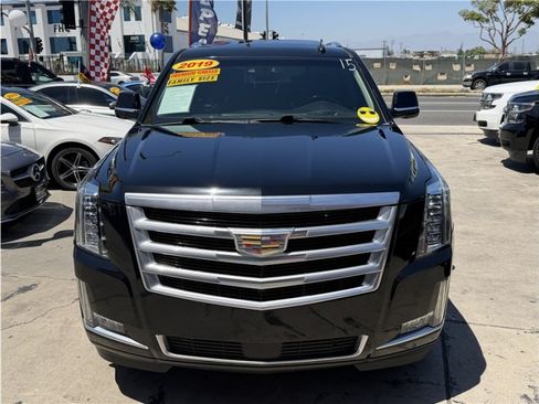 Used 2019 Cadillac Escalade ESV Premium Luxury AWD/4WD image 9