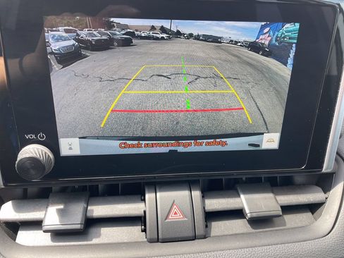 Certified 2025 Toyota RAV4 XLE FWD image 20