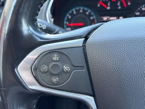 Used 2020 Chevrolet Traverse LT FWD image 20