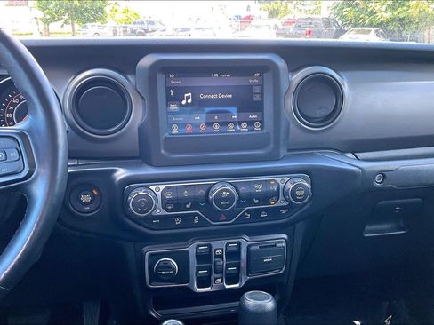 Used 2020 Jeep Gladiator Sport w/ Quick Order Package 24S AWD/4WD image 8