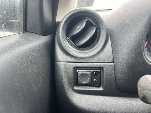 Used 2017 Nissan Versa S Plus FWD image 20