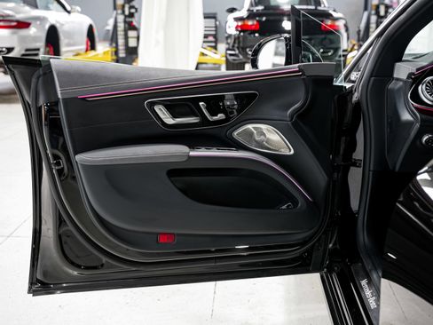 Used 2024 Mercedes-Benz EQS 450+ EQS 450 image 23