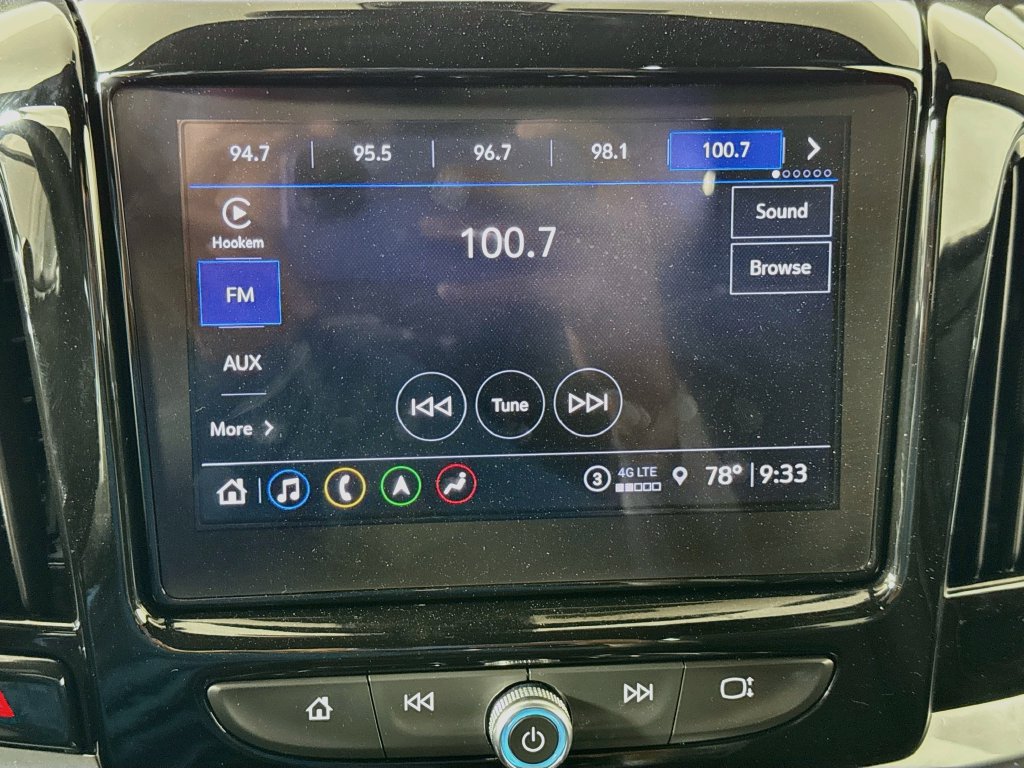 Used 2022 Chevrolet Traverse Premier w/ LPO, Cargo Package FWD image 15
