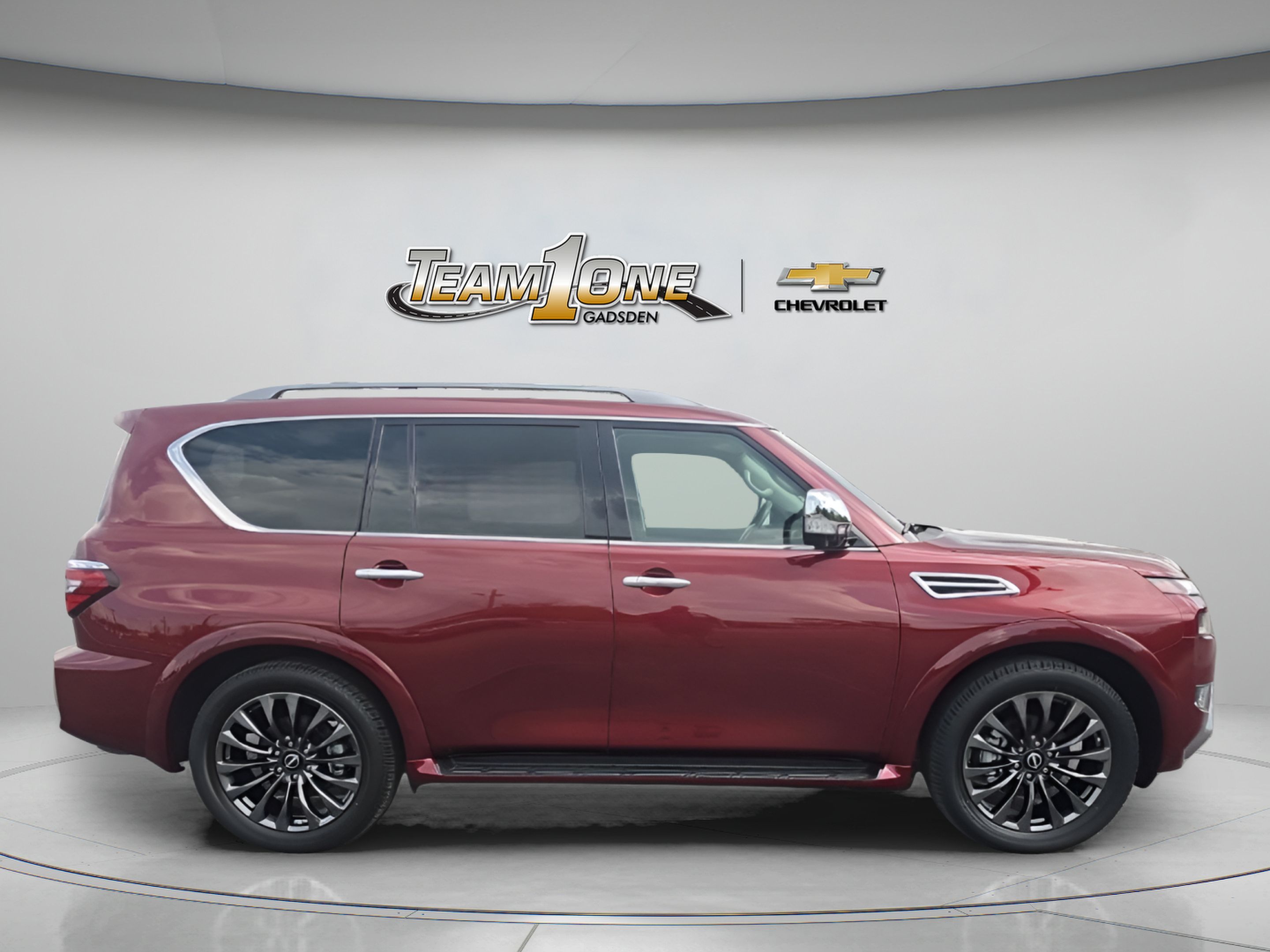 Used 2024 Nissan Armada Platinum w/ Captain's Chairs Package RWD image 9
