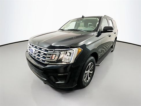 Used 2020 Ford Expedition XLT w/ Equipment Group 202A image 3