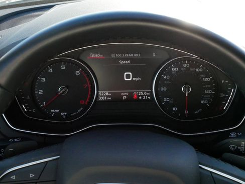 Used 2025 Audi A4 2.0T Premium image 21