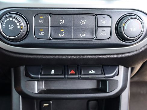 Used 2017 Chevrolet Colorado LT image 29