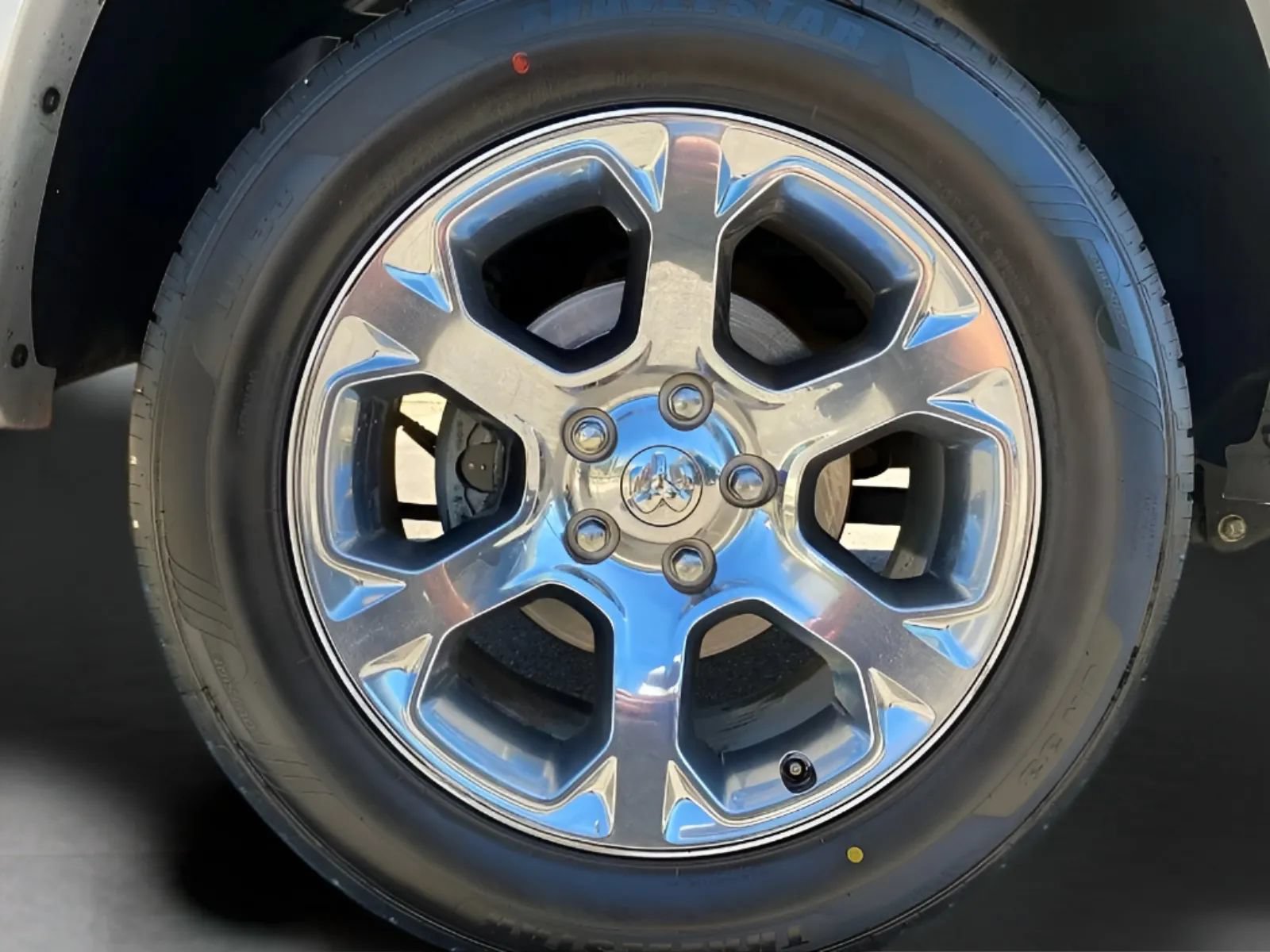 Used 2016 RAM 1500 Laramie w/ Convenience Group RWD image 26