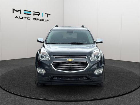 Used 2017 Chevrolet Equinox Premier w/ Enhanced Convenience Package FWD image 3