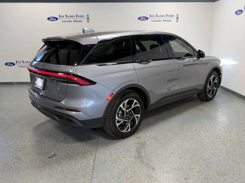 Used 2025 Lincoln Nautilus Premier w/ Equipment Group 102A image 35