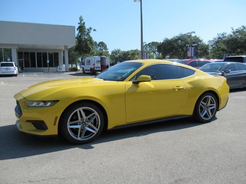 Used 2024 Ford Mustang Premium RWD image 4