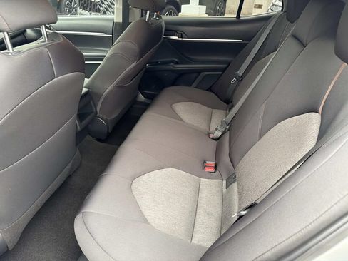 Used 2020 Toyota Camry LE w/ Carpet Mat Package FWD image 11