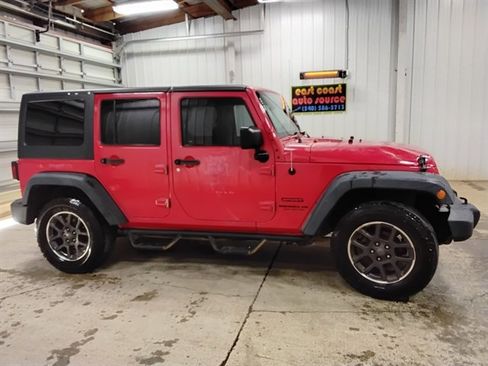 Used 2015 Jeep Wrangler Unlimited Sport image 2