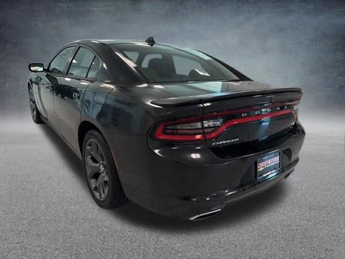 Used 2015 Dodge Charger R/T w/ Plus Group RWD image 10