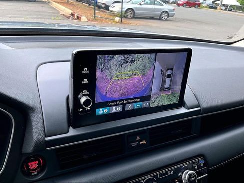 Used 2025 Honda Pilot Elite image 10