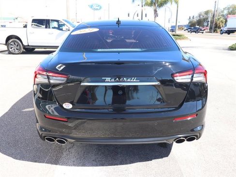 Used 2021 Maserati Ghibli S image 11
