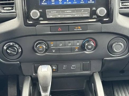 Used 2023 Nissan Frontier SV w/ Midnight Edition Package AWD/4WD image 18