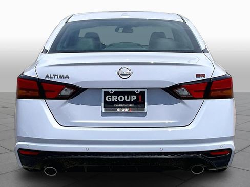 Used 2024 Nissan Altima 2.5 SR FWD image 5