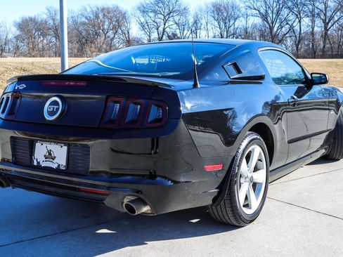 Used 2013 Ford Mustang GT Premium w/ Comfort Pkg image 11