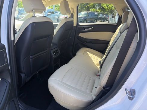 Used 2024 Ford Edge SEL w/ Convenience Package AWD/4WD image 10