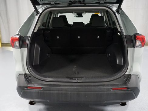 Used 2022 Toyota RAV4 XLE w/ Convenience Package FWD image 35
