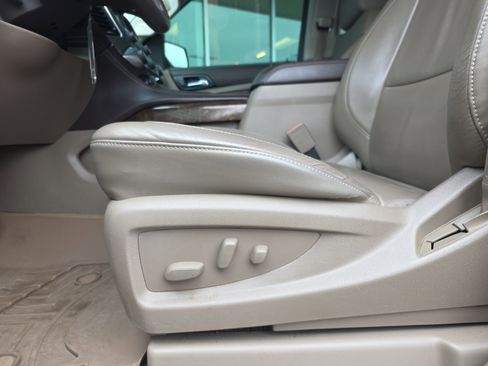 Used 2015 Chevrolet Tahoe LT image 13