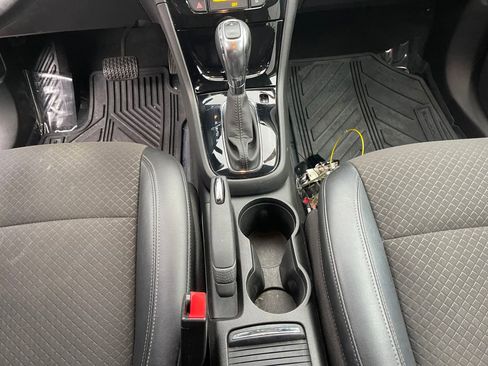 Used 2018 Buick Encore Preferred image 19