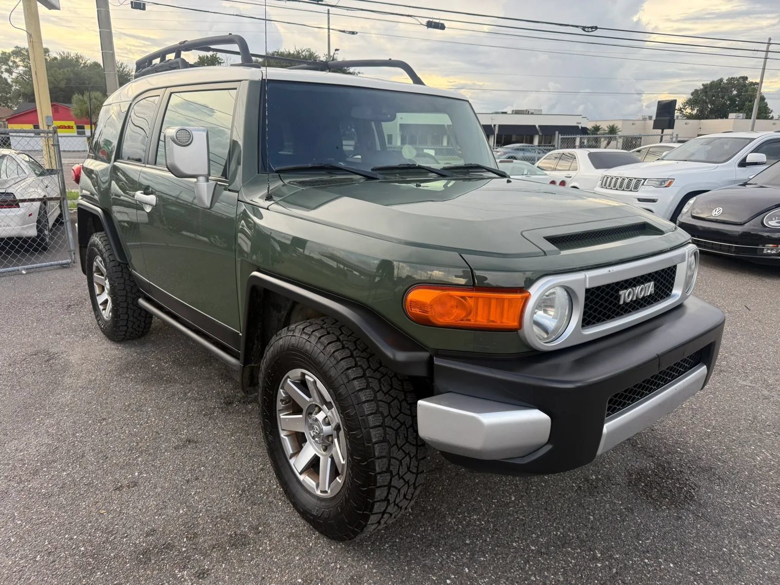 Used 2014 Toyota FJ Cruiser 4WD w/ Upgrade Package image 3