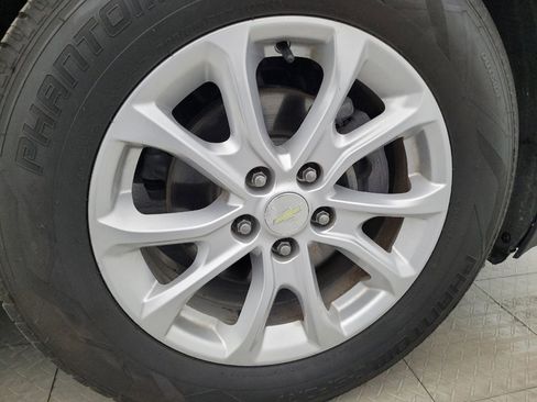 Used 2018 Chevrolet Equinox LT FWD image 31