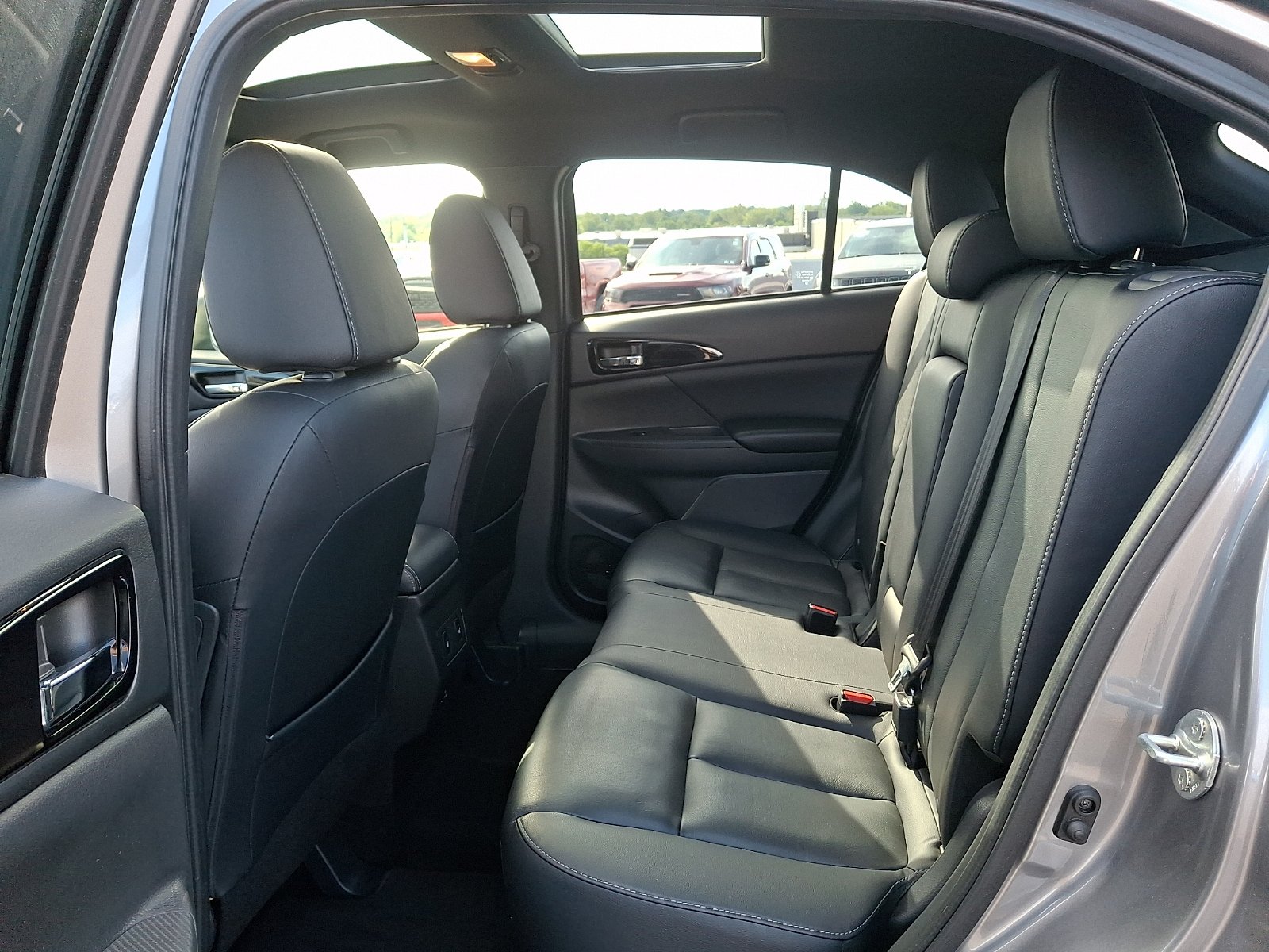 Used 2024 Mitsubishi Eclipse Cross SEL AWD/4WD image 10