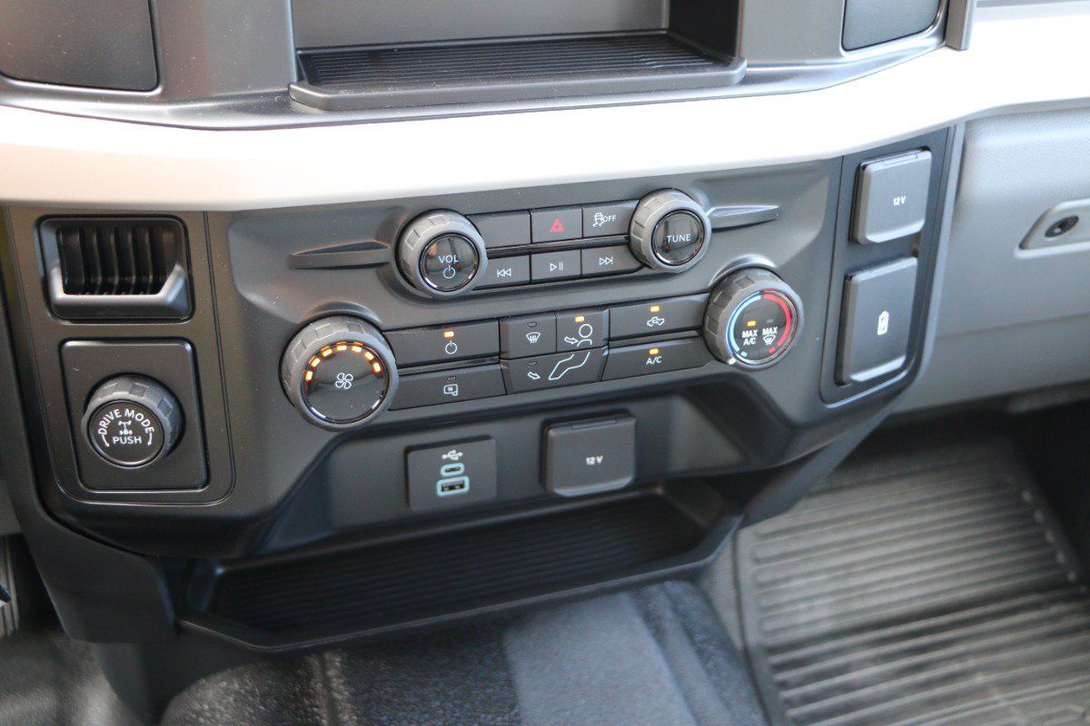 Used 2026 Ford F250 XL RWD image 21