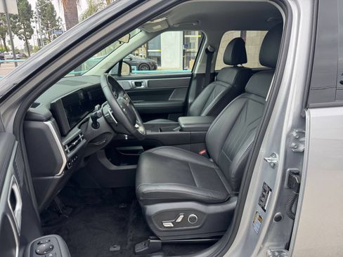 Used 2025 Hyundai Santa Fe SEL AWD/4WD image 29