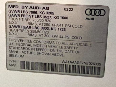 Used 2022 Audi e-tron Premium w/ Convenience Plus Package AWD/4WD image 12