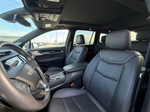 Certified 2024 Cadillac XT6 Premium Luxury w/ LPO, Floor Liner Package AWD/4WD image 26