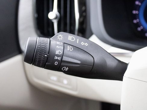 New 2025 Volvo XC60 T8 Plus w/ Protection Package Premier image 20