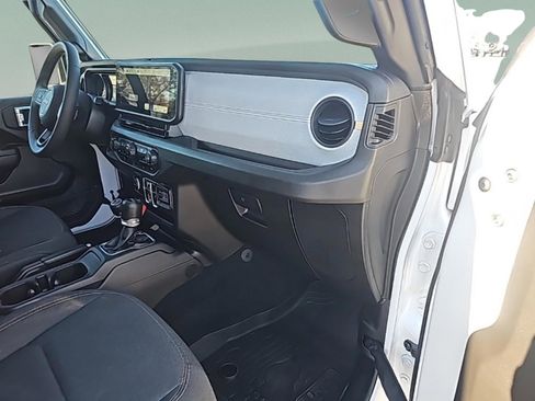 Used 2024 Jeep Wrangler Sport S image 35