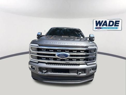 Used 2024 Ford F250 Platinum AWD/4WD image 2