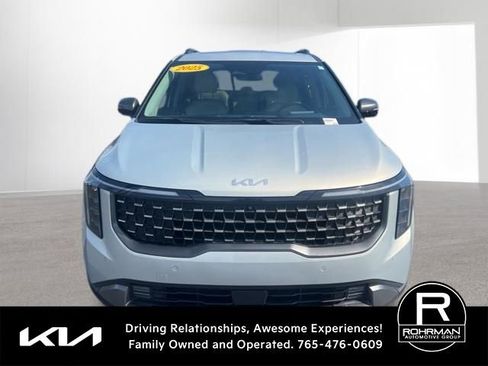 Used 2025 Kia Carnival SX Prestige FWD image 2