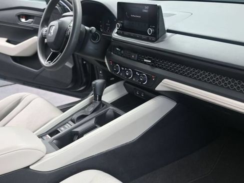 Used 2024 Honda Accord EX image 24