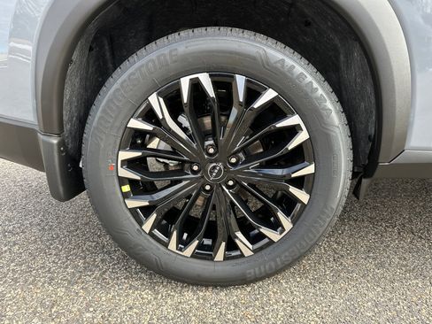 New 2026 Nissan Rogue SV image 17