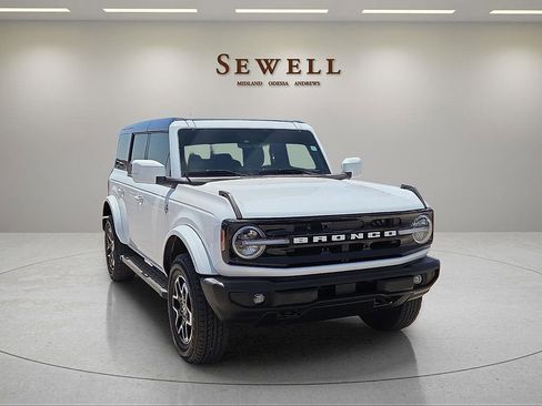Used 2024 Ford Bronco Outer Banks AWD/4WD image 7