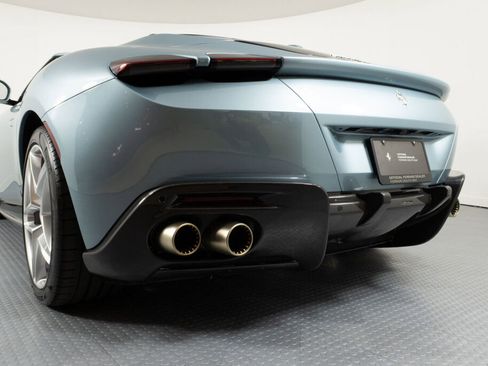 Certified 2024 Ferrari Roma Spider RWD image 18