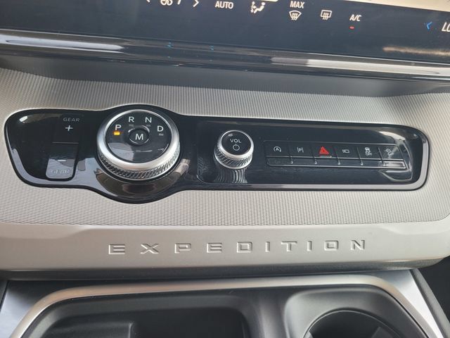 Certified 2025 Ford Expedition Max Active AWD/4WD image 23