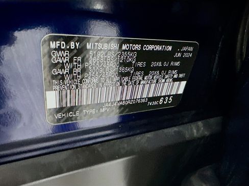 Used 2024 Mitsubishi Outlander SE image 12