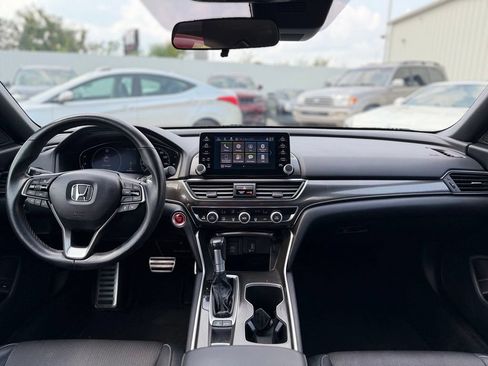 Used 2018 Honda Accord Sport image 25