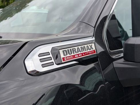 New 2025 GMC Sierra 2500 Denali w/ Denali Reserve Package image 6