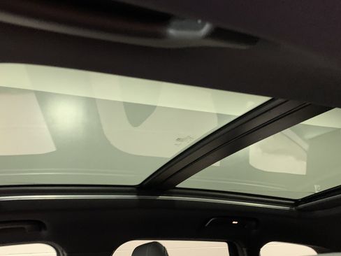 Used 2026 BMW X1 xDrive28i w/ Technology Package image 14